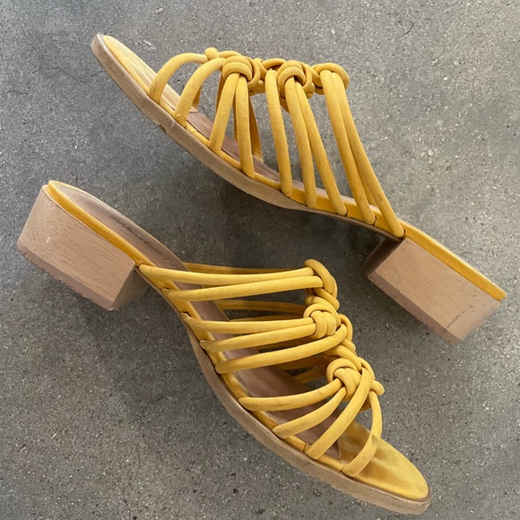 Madewell The Dakota Sandal in Yellow, size 6 - Picture 4 of 8